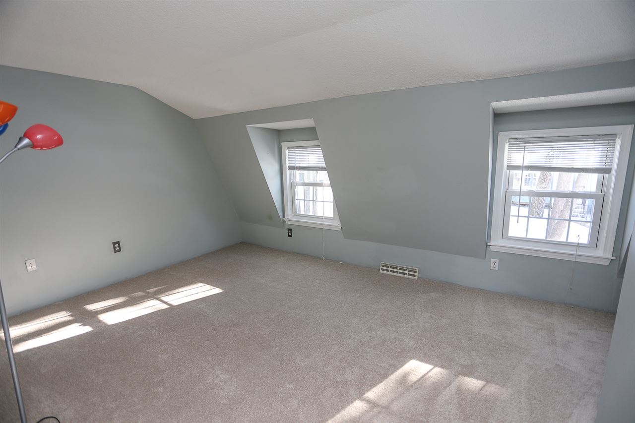 118 Cannongate III Road Nashua, NH 03063 - Photo 8 of 21 Gallery Image 8