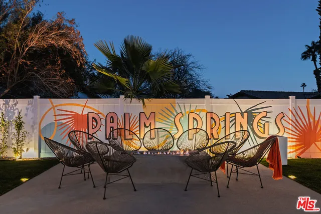 $1,695,000 | 1170 East El Conquistador, Palm Springs, CA 92262