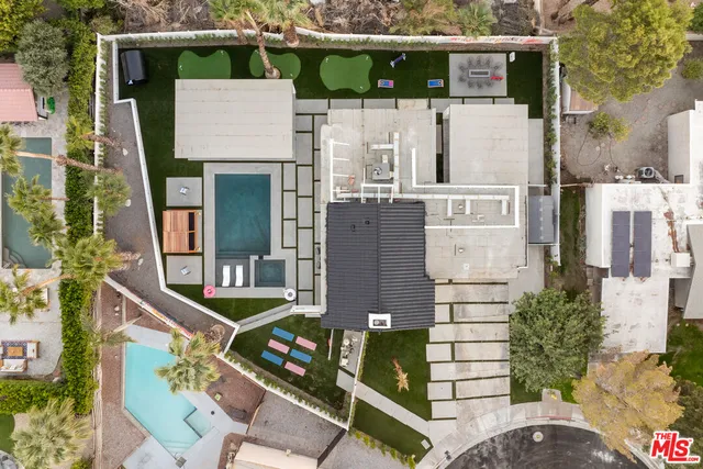 $1,695,000 | 1170 East El Conquistador, Palm Springs, CA 92262