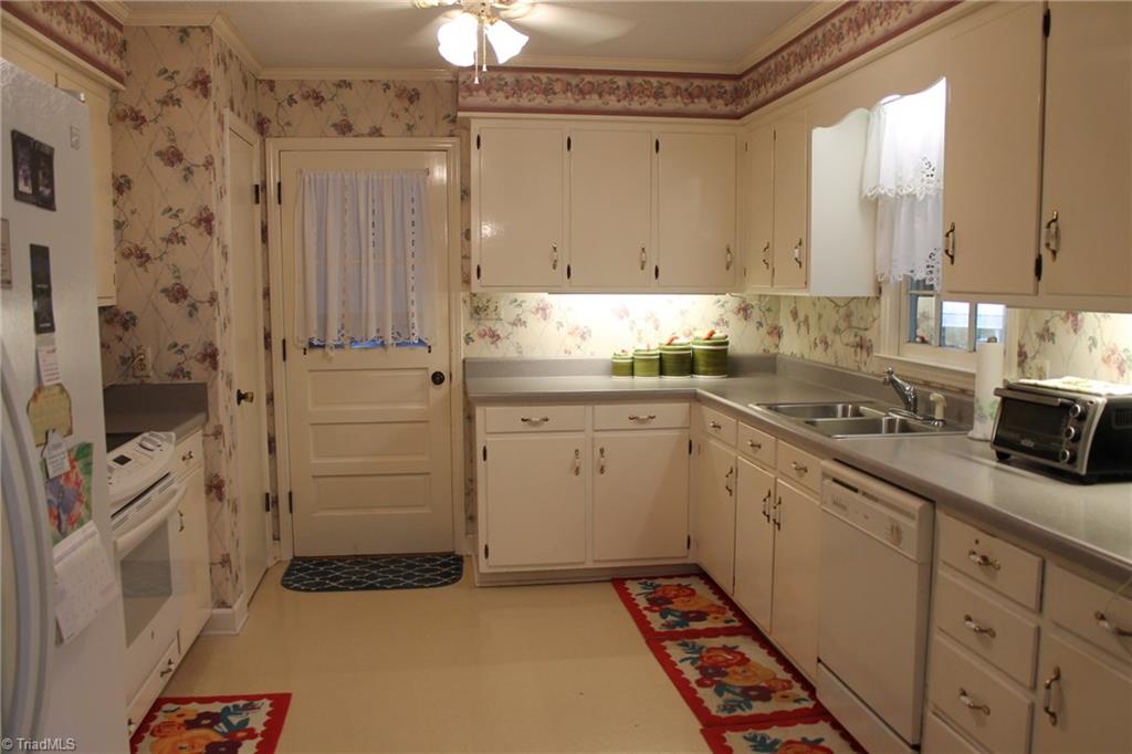 1241 Geneva Albright Road Graham, NC 27253 - Photo 2 of 24 Gallery Image 2