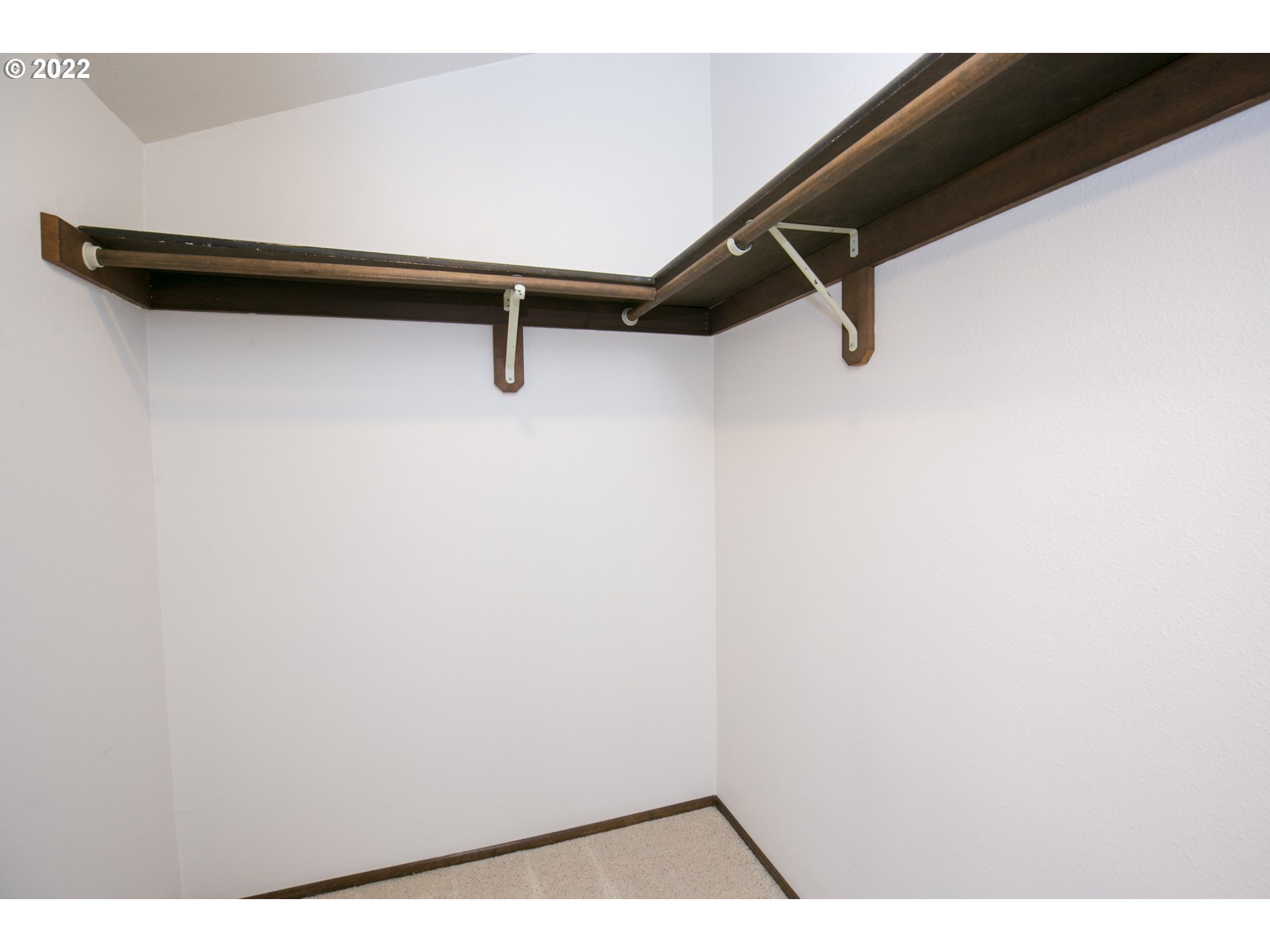 4582 Southwest Comus Place, Unit 7D Portland, OR 97219 - Photo 24 of 31 Gallery Image 24