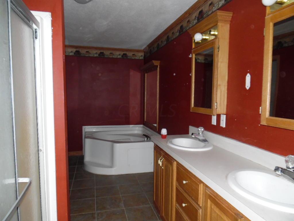 12674 Barger Road Leesburg, OH 45135 - Photo 8 of 11