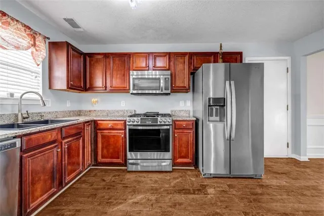 $2,500 | 1903 Cobblestone Court, Conyers, GA 30012