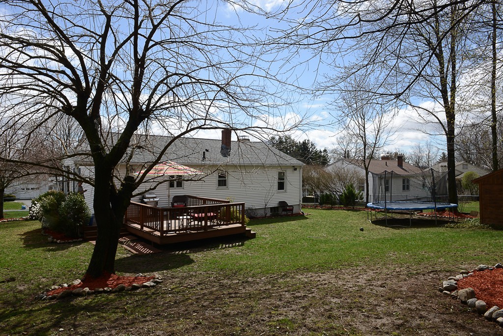 62 Gates Road Shrewsbury, MA 01545 - Photo 14 of 15 Gallery Image 14