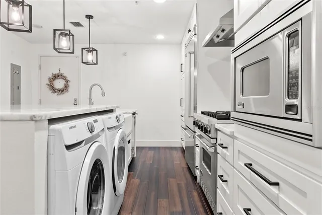 $449,000 | 1208 East Kennedy Boulevard, Unit 618, Tampa, FL 33602