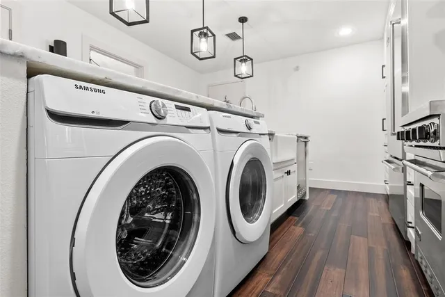 $449,000 | 1208 East Kennedy Boulevard, Unit 618, Tampa, FL 33602