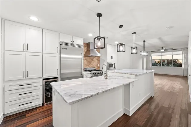 $449,000 | 1208 East Kennedy Boulevard, Unit 618, Tampa, FL 33602