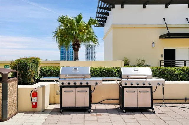 $449,000 | 1208 East Kennedy Boulevard, Unit 618, Tampa, FL 33602