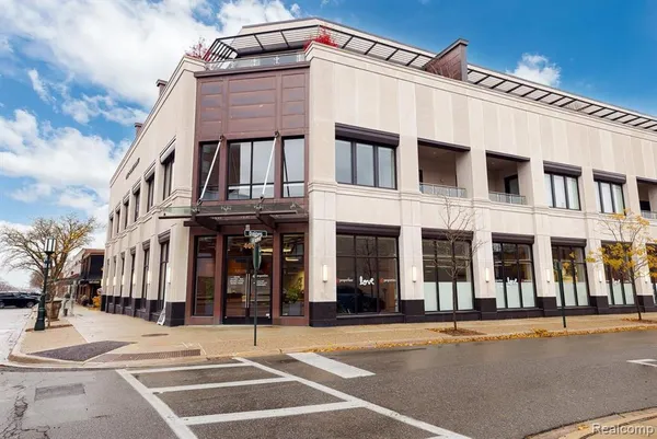$3,500 | 400 South Old Woodward Avenue, Unit 301, Birmingham, MI 48009