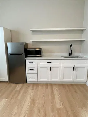 $1,385 | 4338 15th Street North, Unit B, St. Petersburg, FL 33703