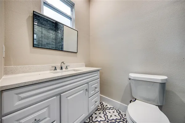 $1,385 | 4338 15th Street North, Unit B, St. Petersburg, FL 33703