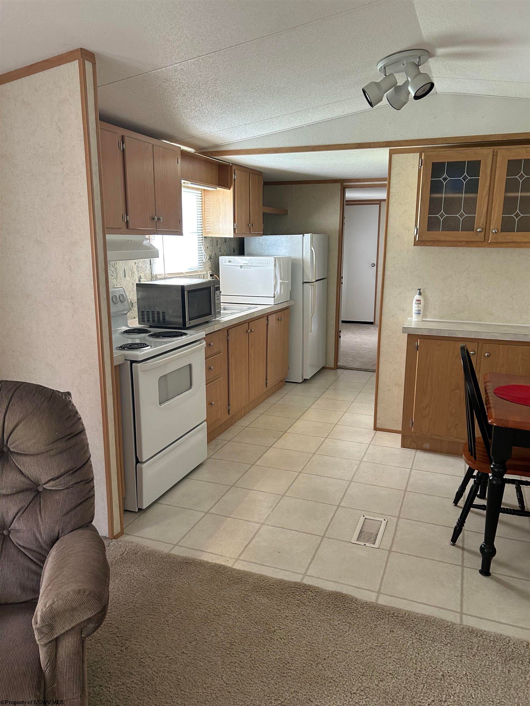 1795 Colfax Road Fairmont, WV 26554 - Photo 11 of 15 Gallery Image 11