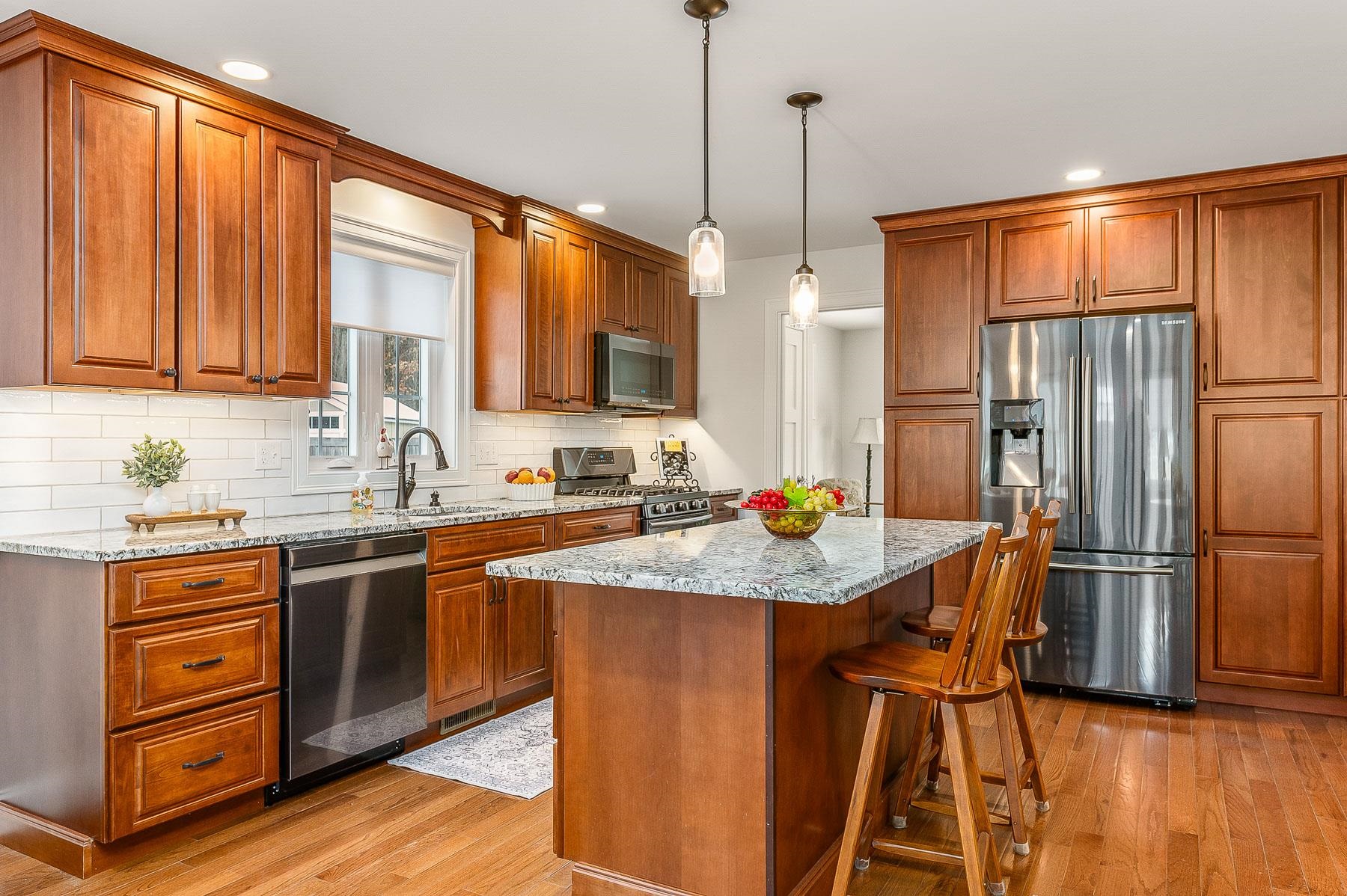 23 Beaumont Drive Dover, NH 03820 - Photo 2 of 31