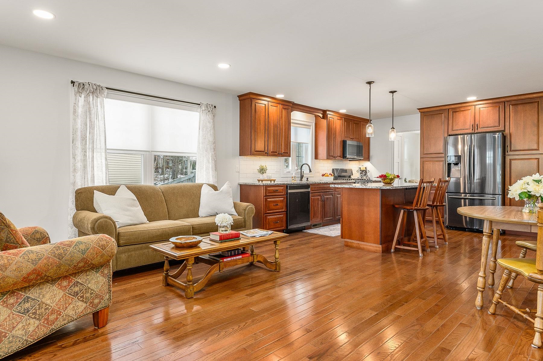 23 Beaumont Drive Dover, NH 03820 - Photo 4 of 31