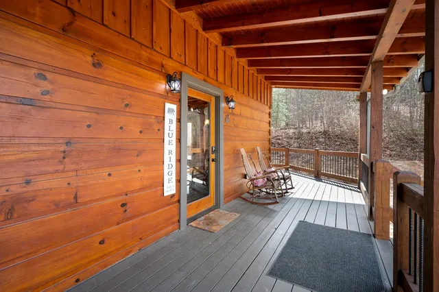 $850,000 | 136 Pack Creek Road, Blue Ridge, GA 30513