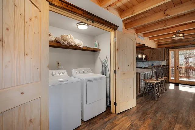 $850,000 | 136 Pack Creek Road, Blue Ridge, GA 30513