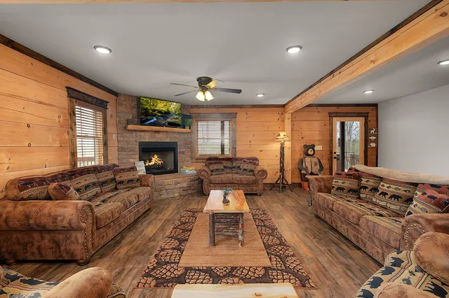 $850,000 | 136 Pack Creek Road, Blue Ridge, GA 30513