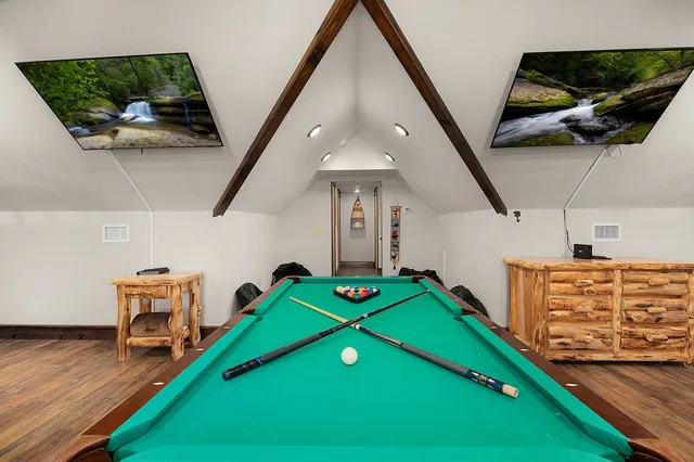 $850,000 | 136 Pack Creek Road, Blue Ridge, GA 30513