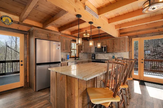 $850,000 | 136 Pack Creek Road, Blue Ridge, GA 30513