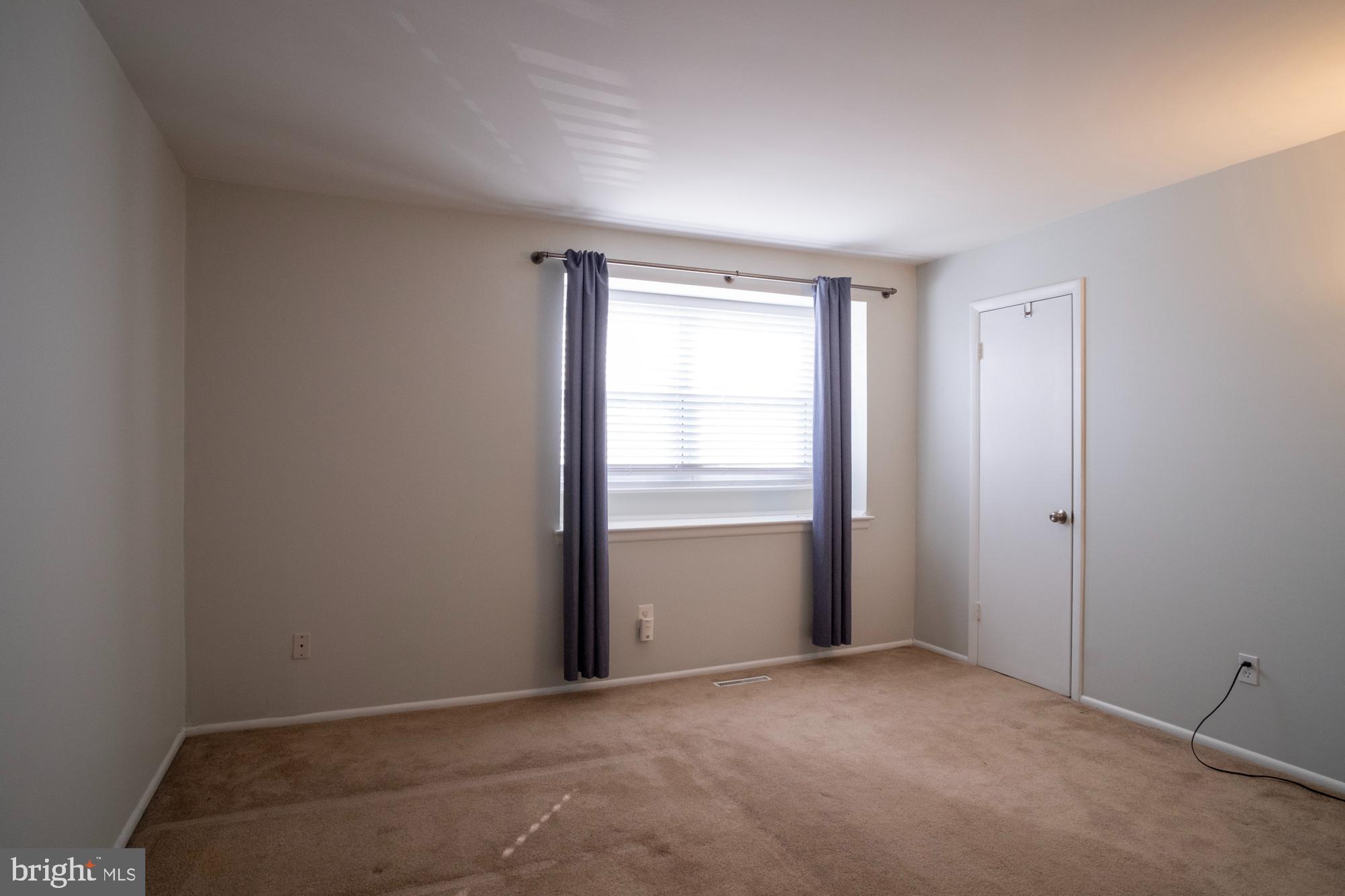 933 Elm Road Halethorpe, MD 21227 - Photo 11 of 20