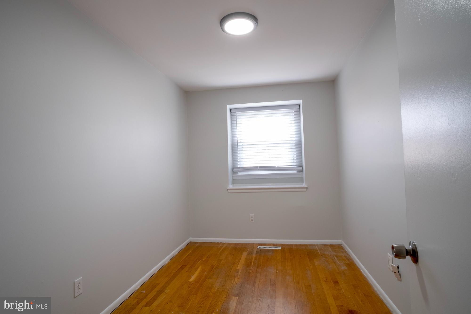 933 Elm Road Halethorpe, MD 21227 - Photo 13 of 20