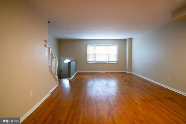 $2,300 | 933 Elm Road, Halethorpe, MD 21227