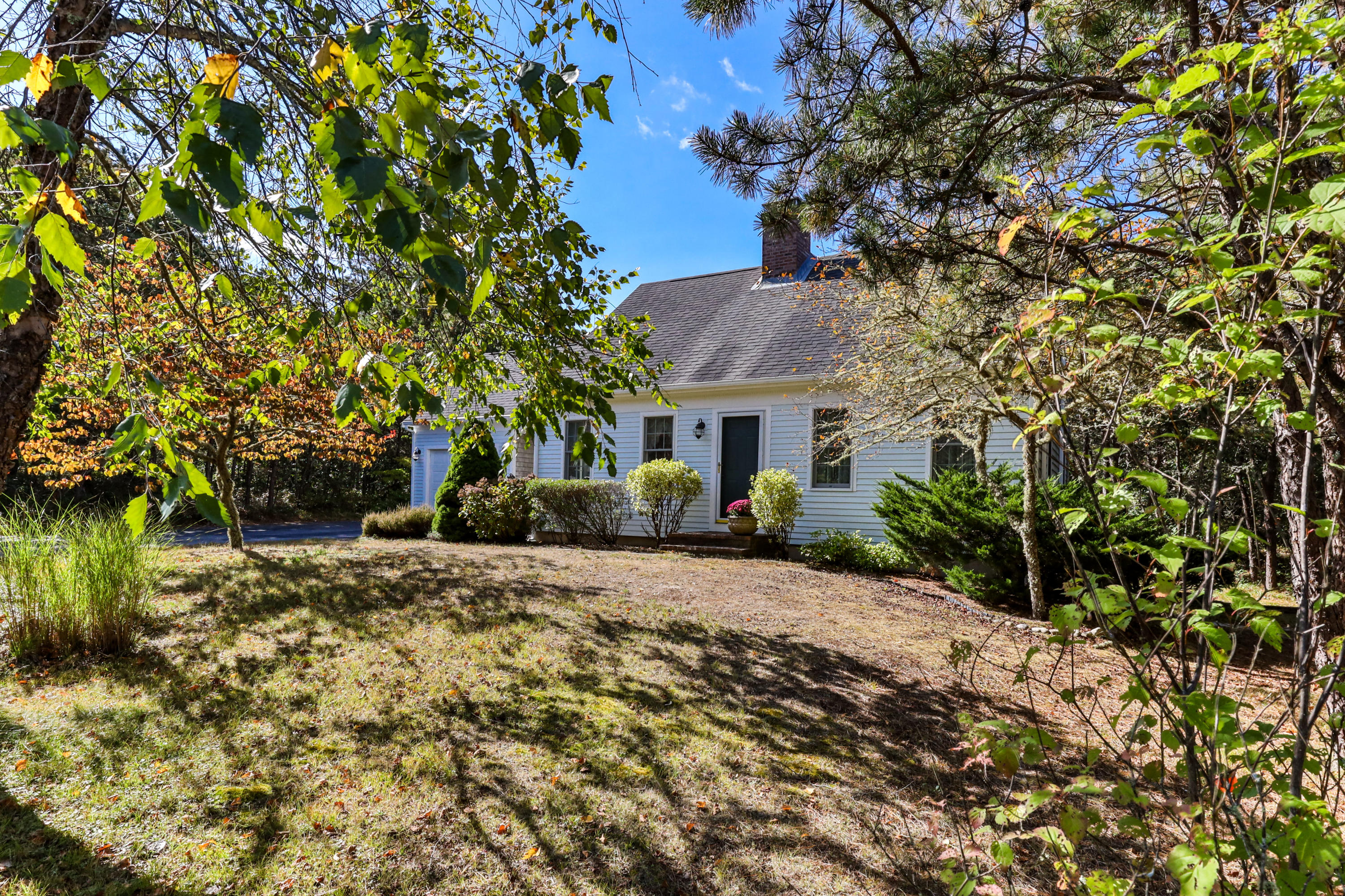 2 Spences Trace Road Harwich, MA 02645 - Photo 3 of 48 2SpeLR-2