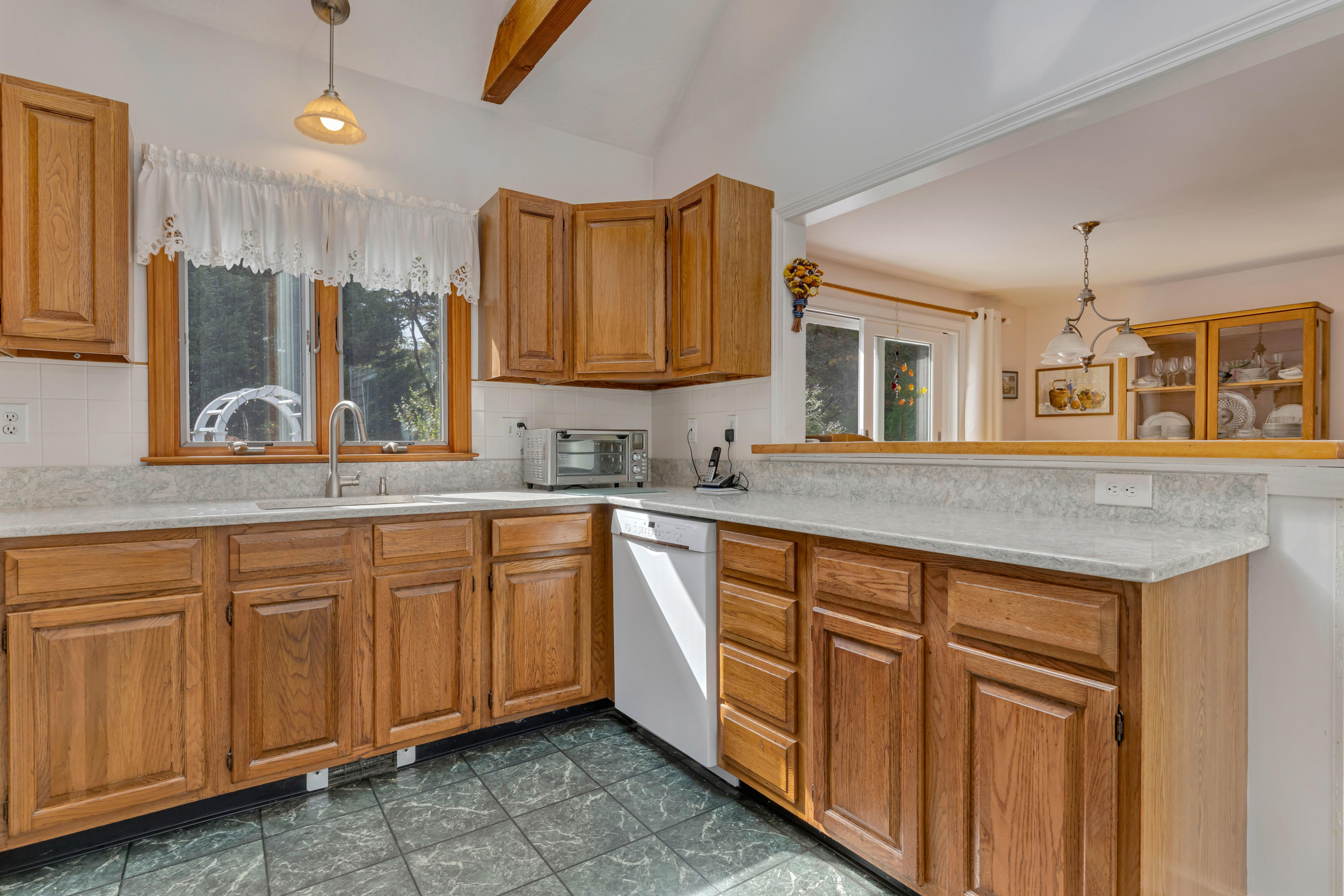 2 Spences Trace Road Harwich, MA 02645 - Photo 7 of 48 2SpeLR-14