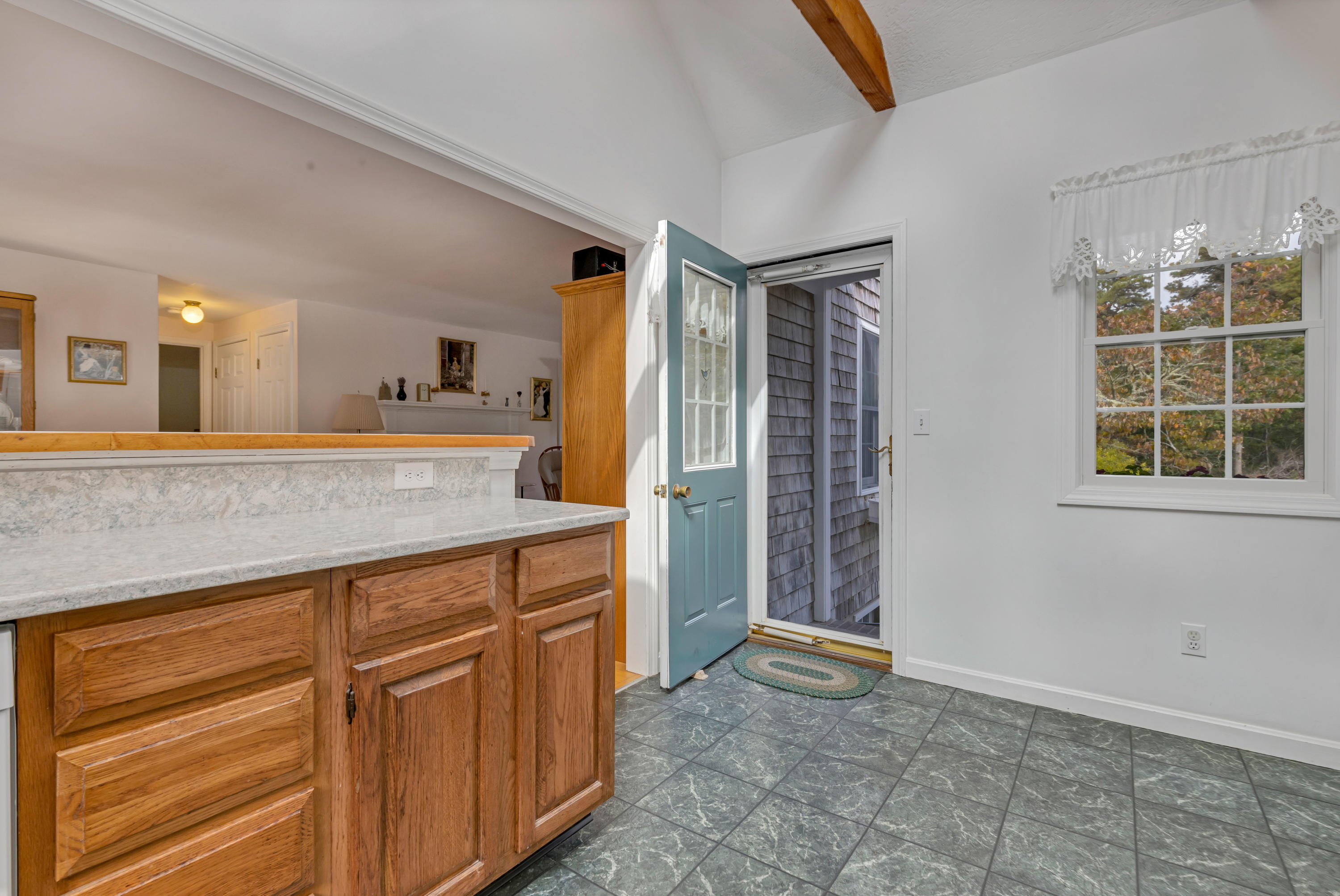 2 Spences Trace Road Harwich, MA 02645 - Photo 9 of 48 2SpeLR-16