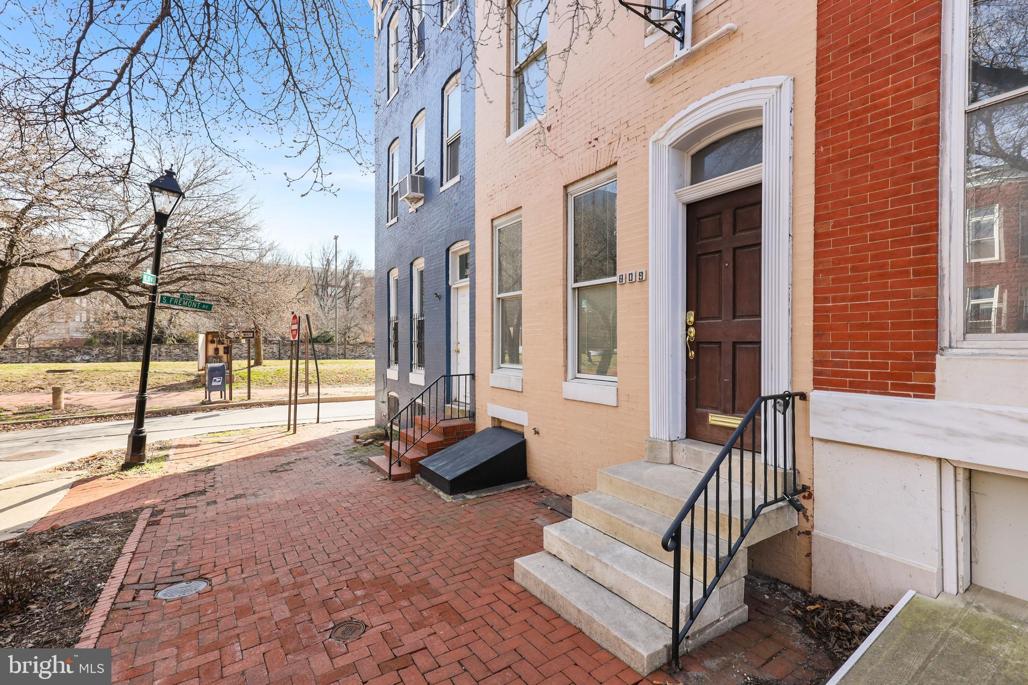 809 Hollins Street Baltimore, MD 21201 - Photo 2 of 59 Original marble stairs