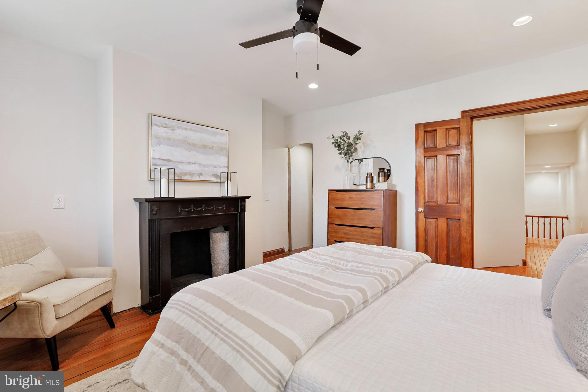 809 Hollins Street Baltimore, MD 21201 - Photo 31 of 59