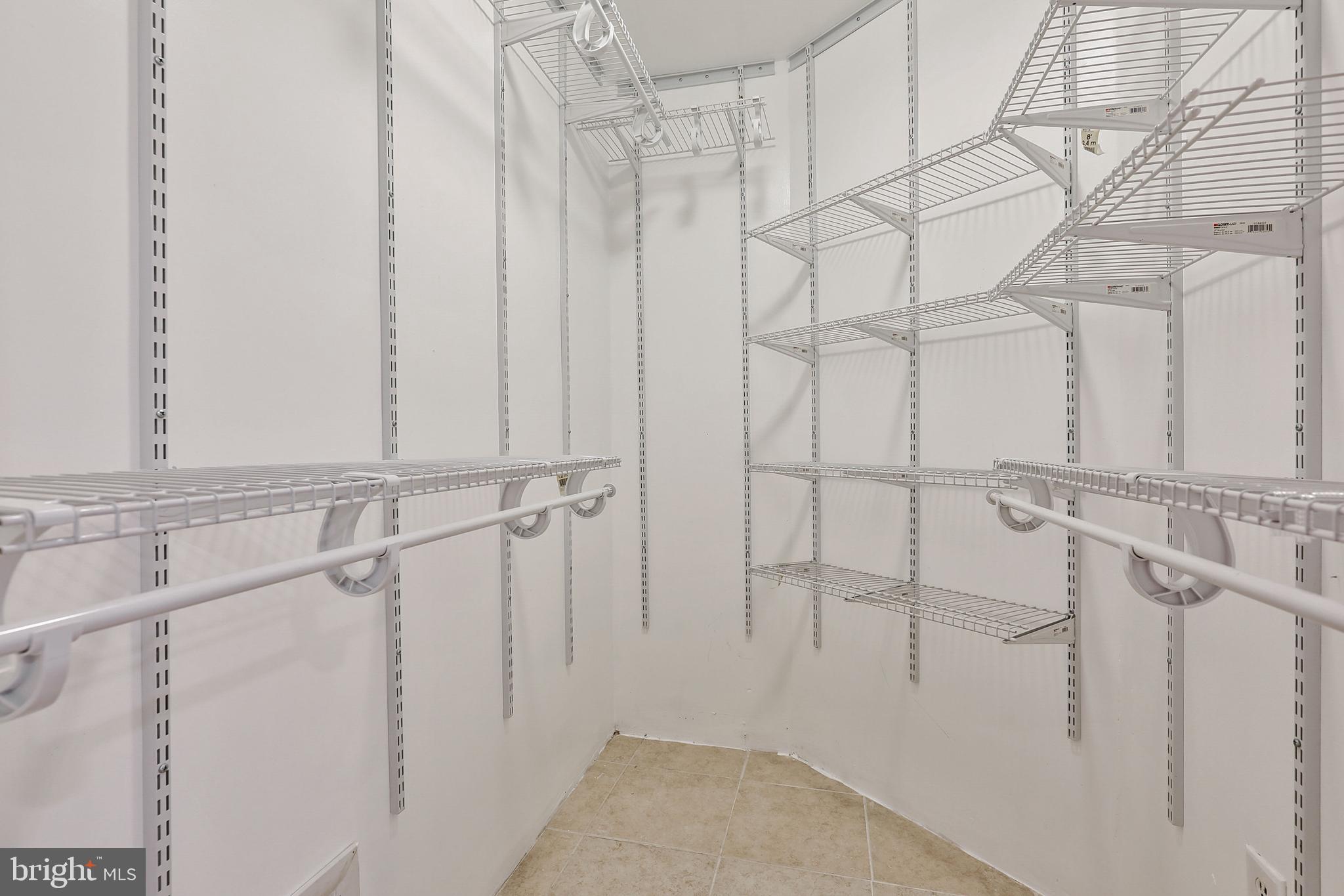 809 Hollins Street Baltimore, MD 21201 - Photo 32 of 59 Spacious walk-in closet
