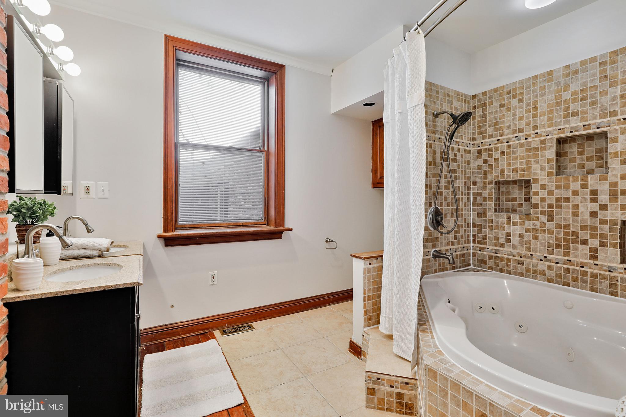 809 Hollins Street Baltimore, MD 21201 - Photo 33 of 59 Primary Bath