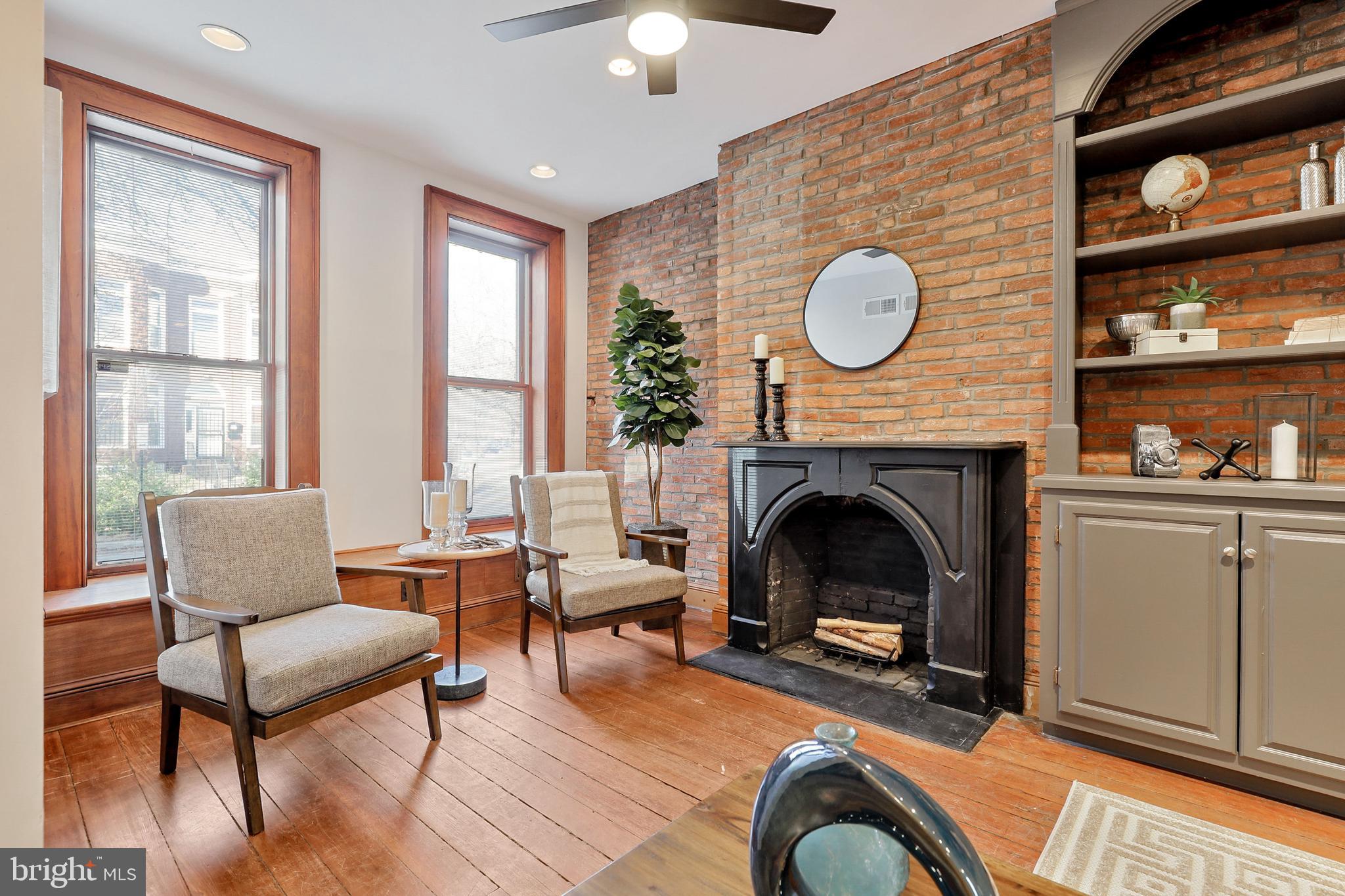 809 Hollins Street Baltimore, MD 21201 - Photo 7 of 59 Cozy up to two fireplaces