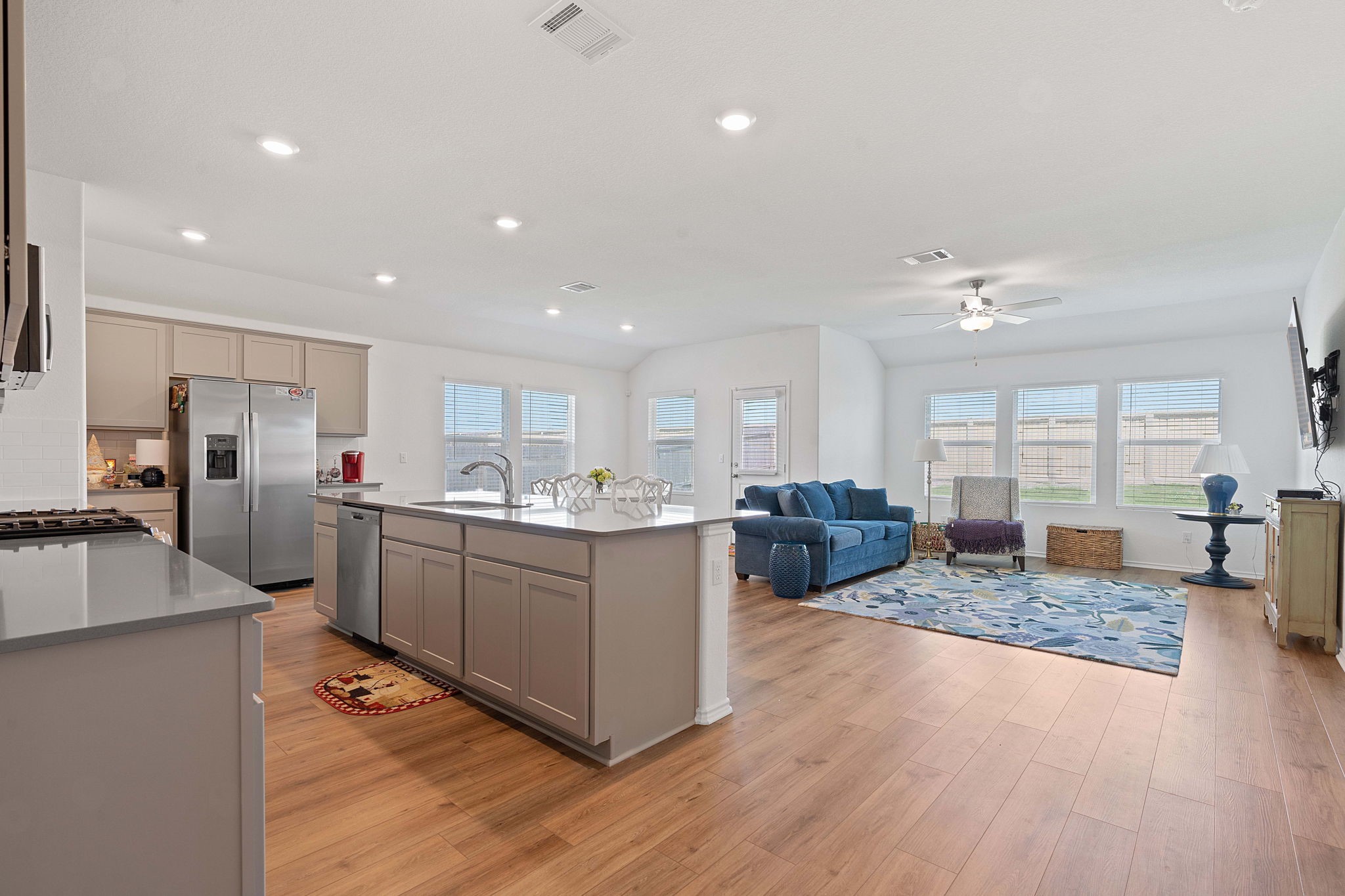 656 Silver Springs Bend Kyle, TX 78640 - Photo 10 of 22