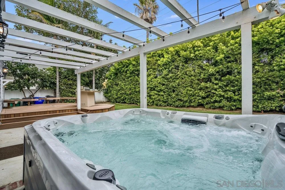 5247 Chelsea Street La Jolla, CA 92037 - Photo 14 of 29