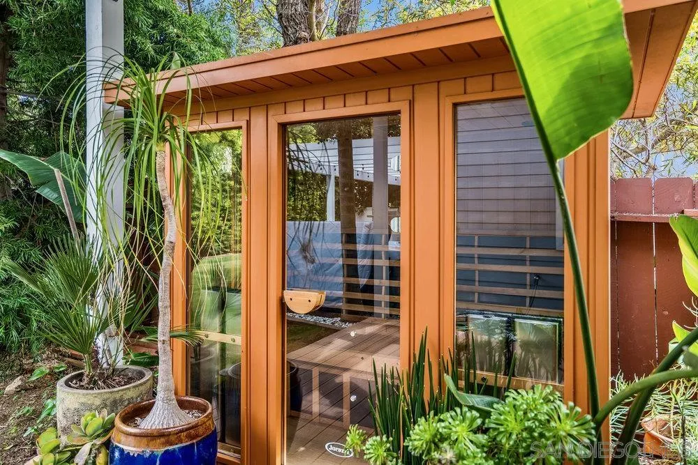 5247 Chelsea Street La Jolla, CA 92037 - Photo 25 of 29 a view of a backyard with plants