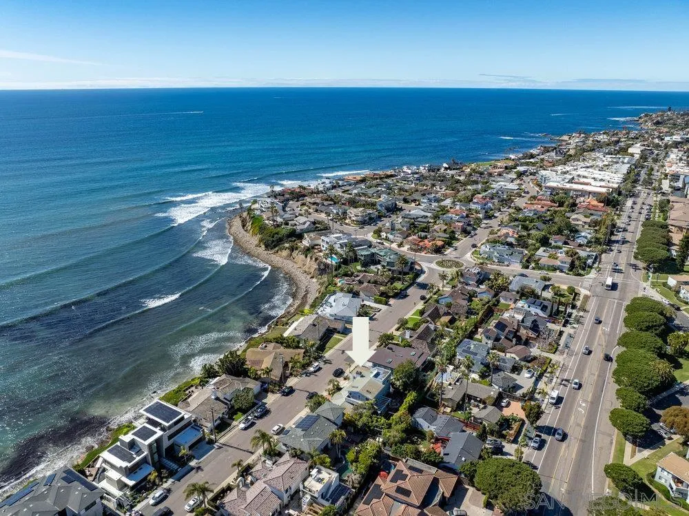5247 Chelsea Street La Jolla, CA 92037 - Photo 27 of 29 a view of an ocean