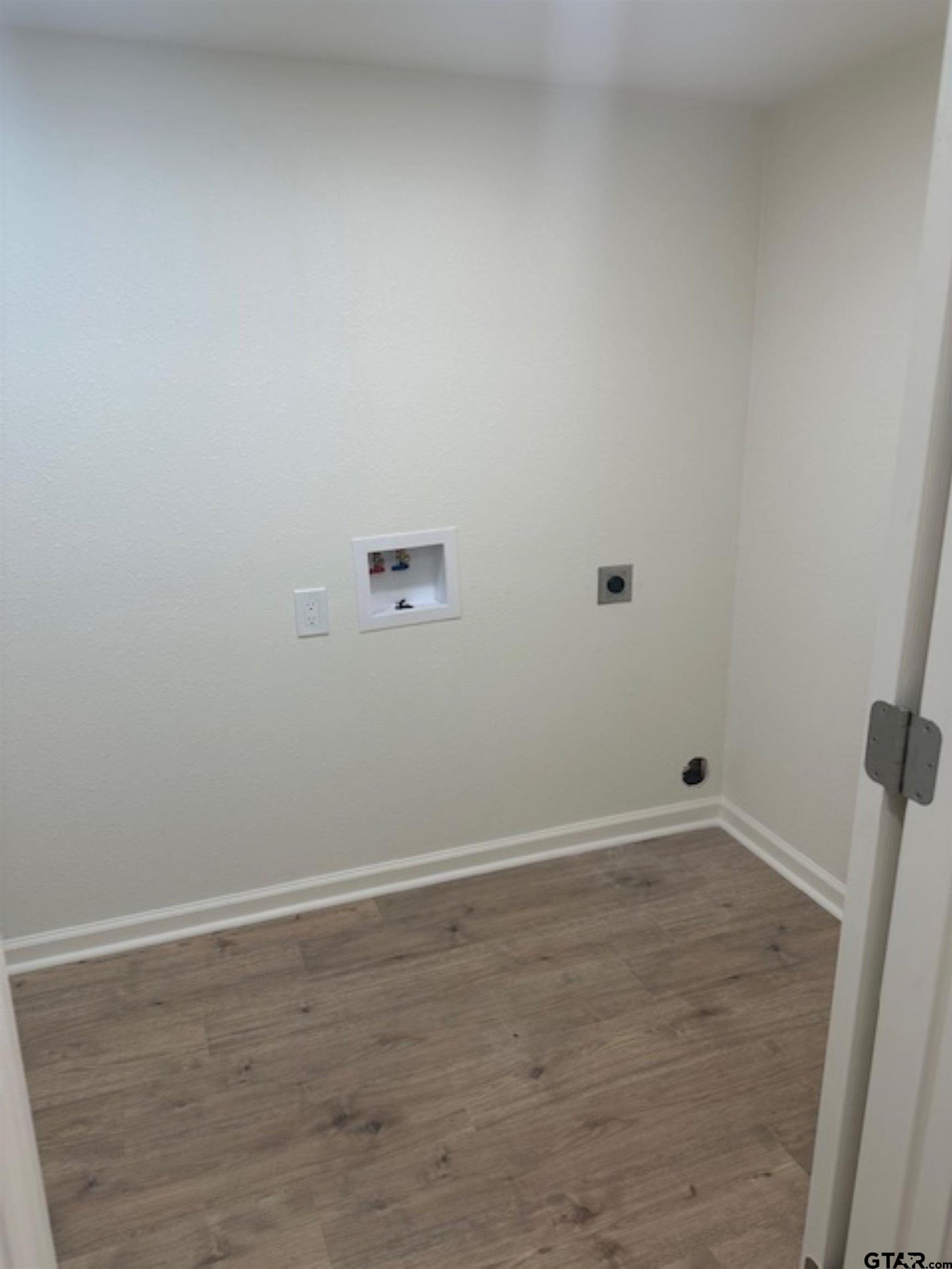 149 East Iowa Street Van, TX 75790 - Photo 13 of 17 a view of an empty room