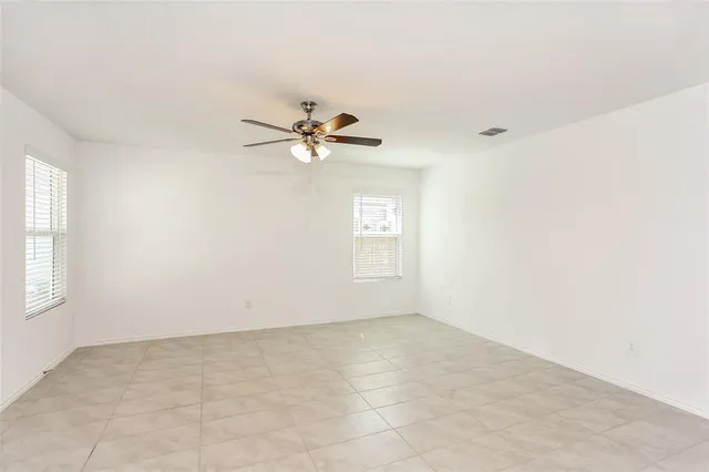 $1,645 | 3152 Crestone Drive, Crandall, TX 75114