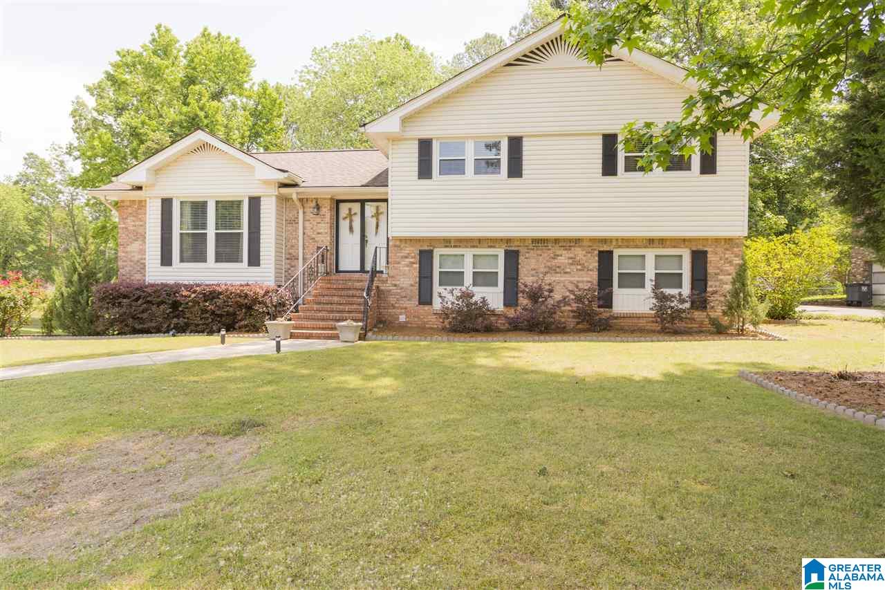 637 South Sanders Road Hoover, AL 35226 - Photo 2 of 47