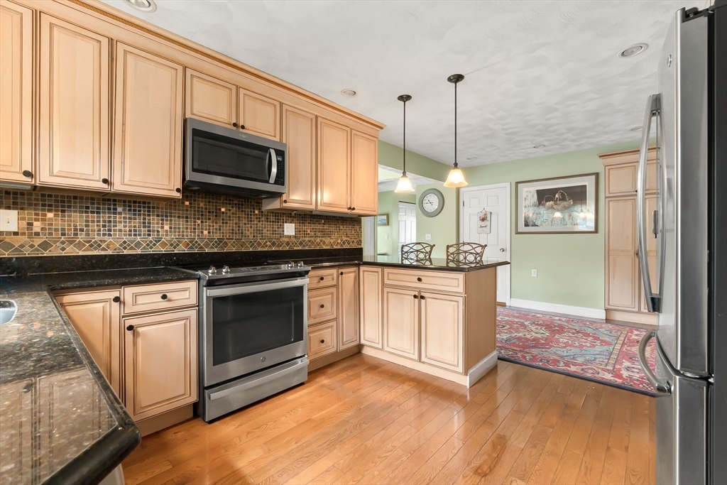 16 Adams Street Danvers, MA 01923 - Photo 11 of 31