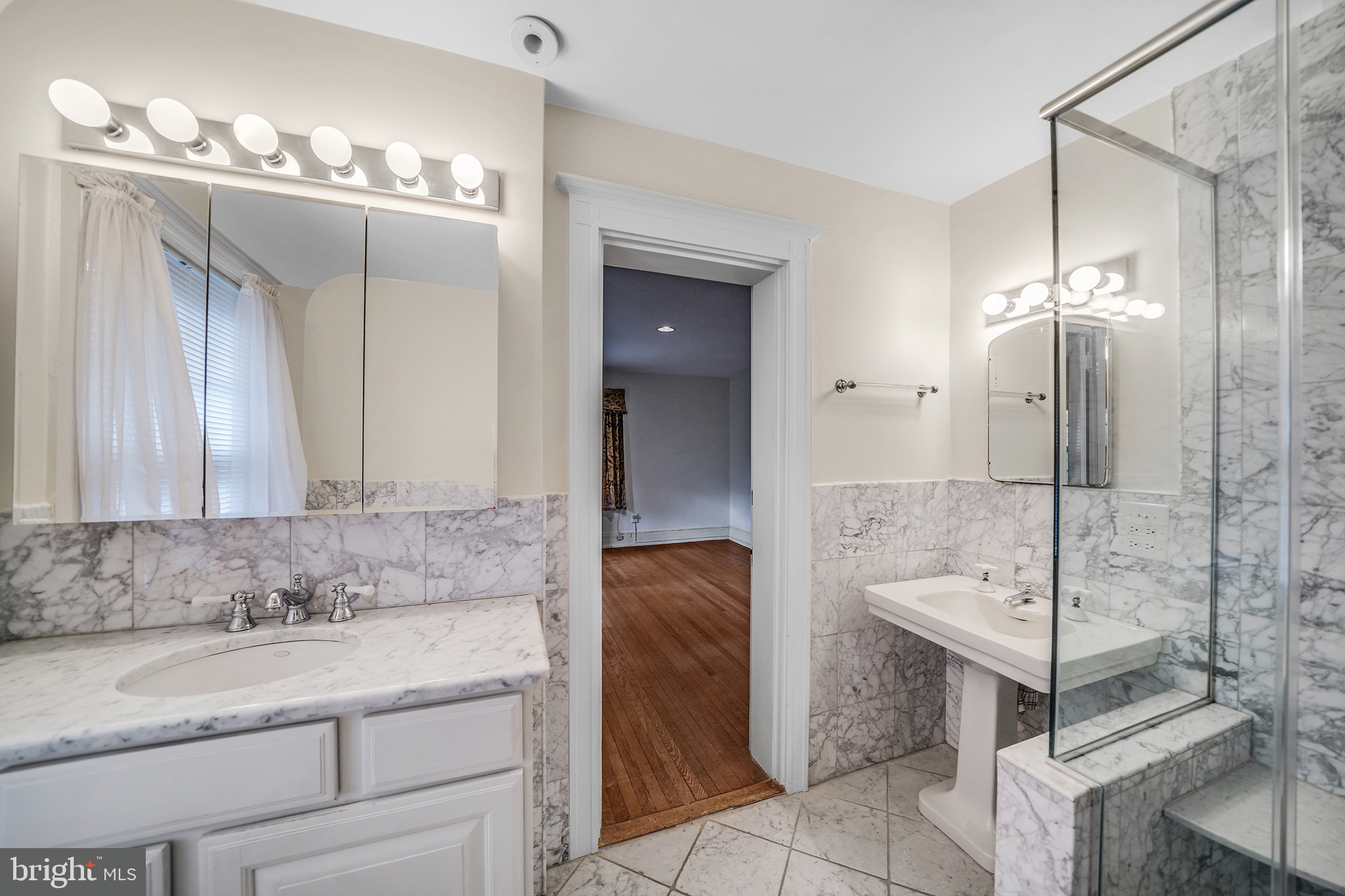 1105 Nottingham Road Wilmington, DE 19805 - Photo 25 of 31 Primary Bath