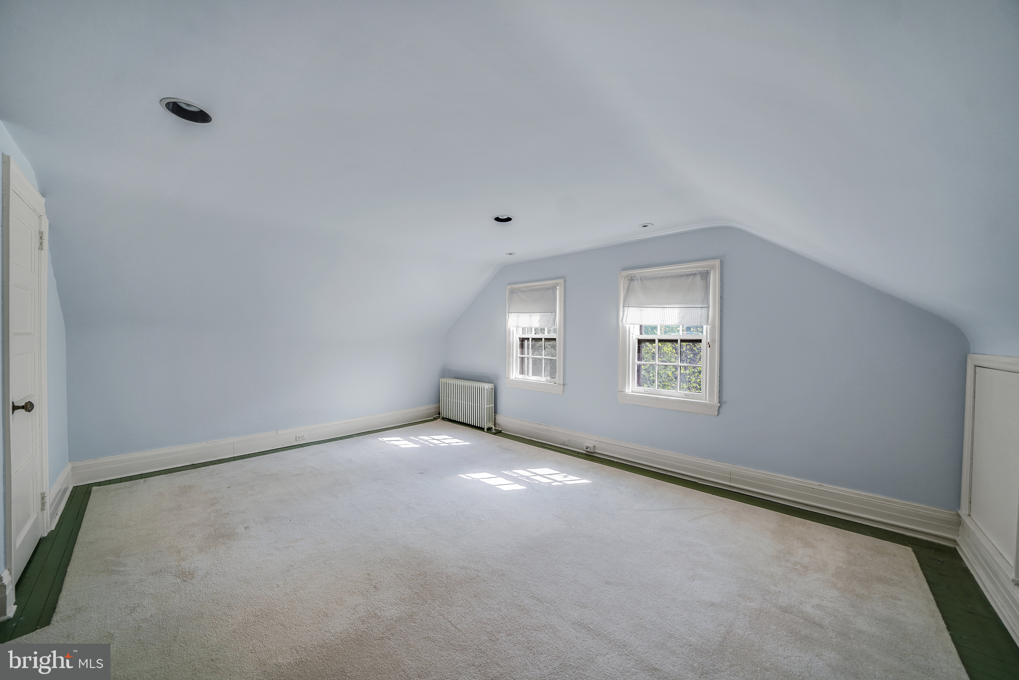 1105 Nottingham Road Wilmington, DE 19805 - Photo 28 of 31 Third floor bedroom