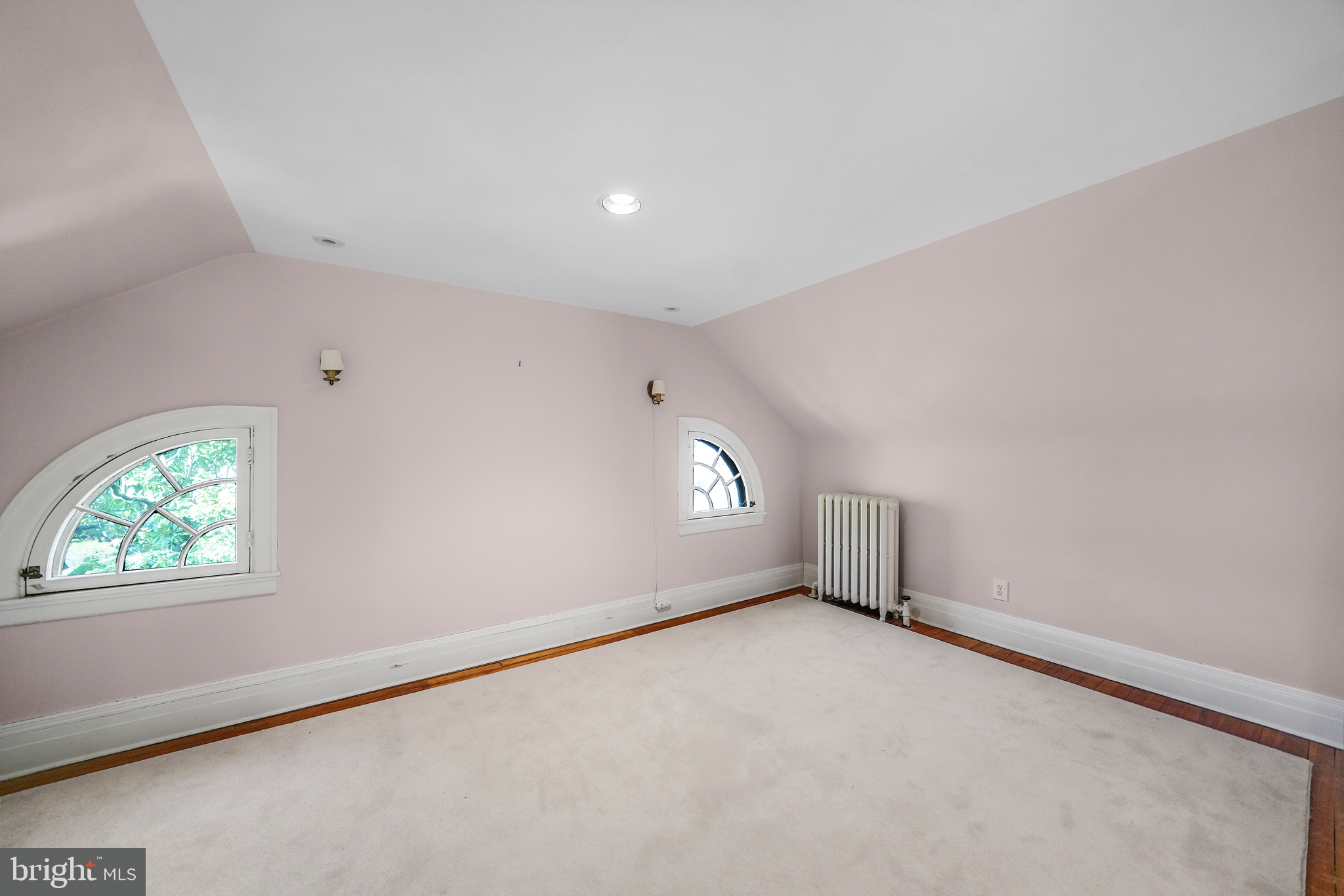 1105 Nottingham Road Wilmington, DE 19805 - Photo 29 of 31 Third floor bedroom