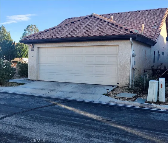 $299,000 | 19273 Palm Way, Apple Valley, CA 92308