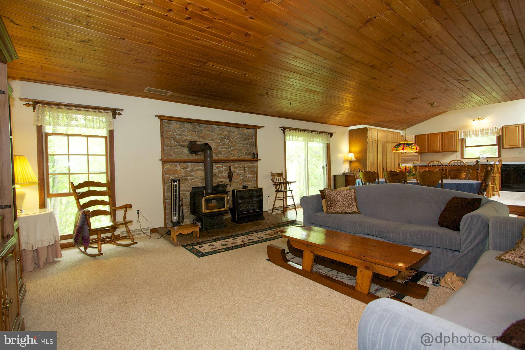 4129 Prospect Road Whiteford, MD 21160 - Photo 12 of 30 Family Room