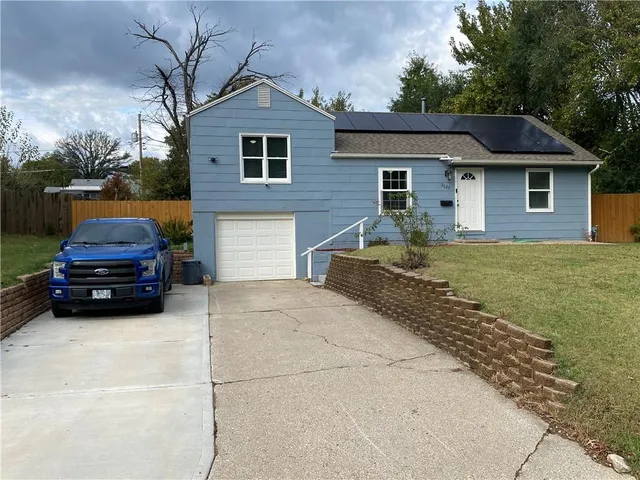 $232,000 | 2620 Woodend Avenue, Kansas City, KS 66106