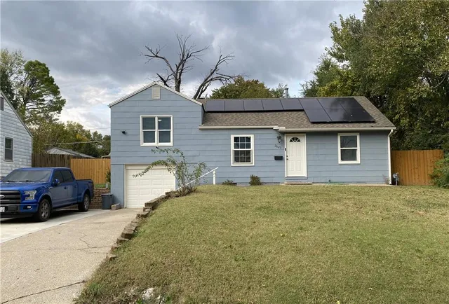 $232,000 | 2620 Woodend Avenue, Kansas City, KS 66106