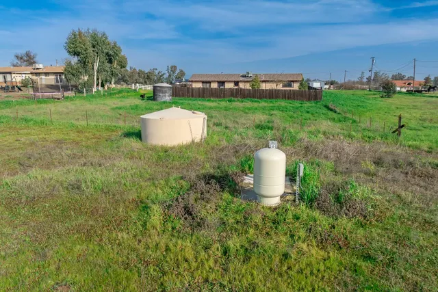 $470,000 | 17232 Mark Road, Madera, CA 93636